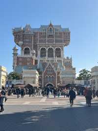 An enchanting voyage through magic and mystery – Tokyo DisneySea is where dreams set sail!