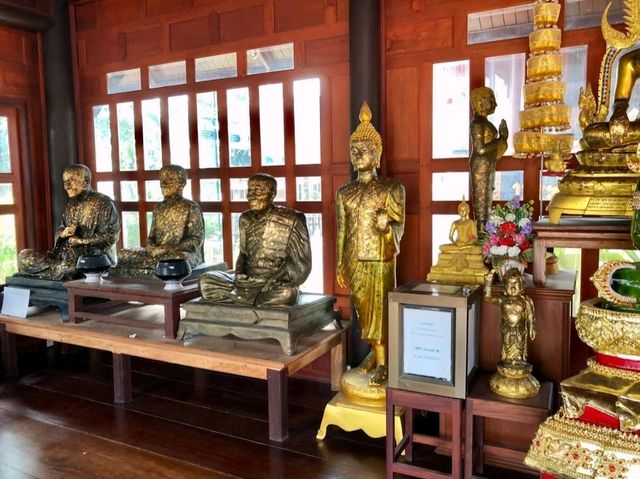 วัดจันทร์เจริญสุข ไหว้พระสมุทรสงคราม 