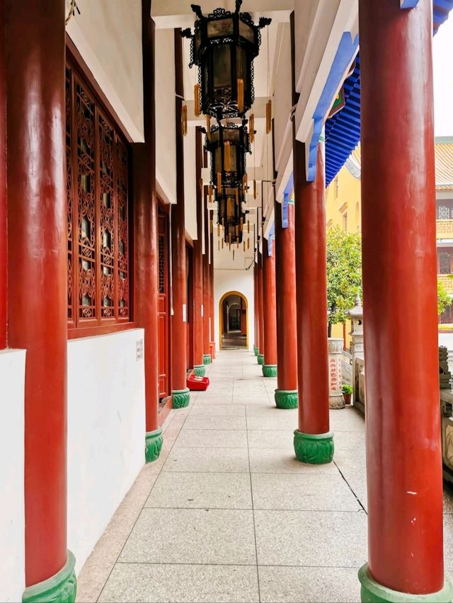 Baotong Temple อู่ฮั้น จีน
