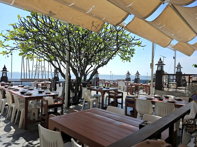 ร้านอาหารระเบียงทะเล ร้านสวยริททะเลบางปู