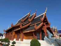 清邁藍廟 Wat Ban Den，從山中小廟變身為清邁最大的寺廟群