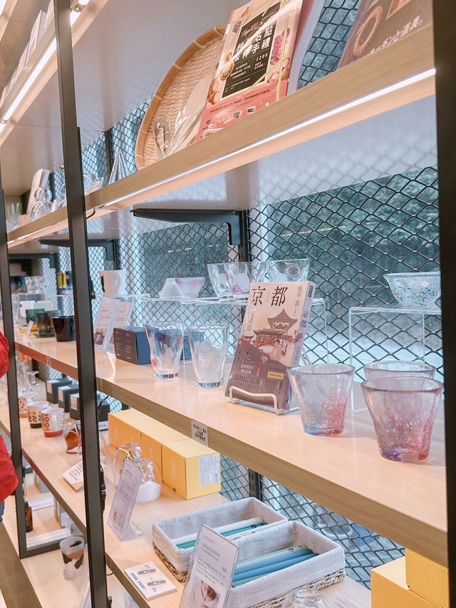 情人節就來這日本還原度超高的南投日月町TSUTAYA BOOKSTORE蔦屋