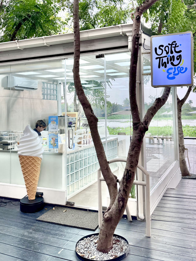 ร้านไอศครีมวิวดี ขับรถจากกรุงเทพไม่ไกล