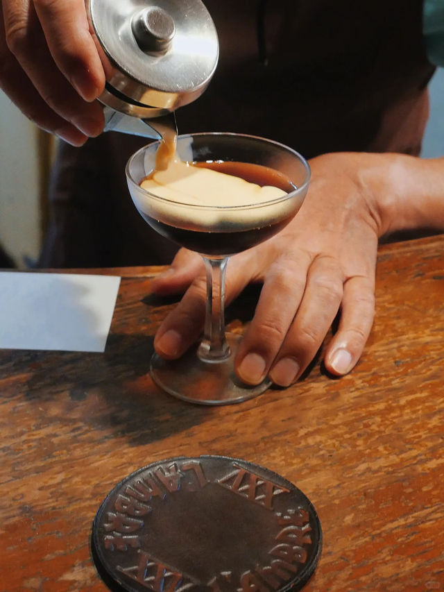 東京銀座 ☕️ 76年咖啡老鋪 | 琥珀女王誕生地 Cafe De Lambre