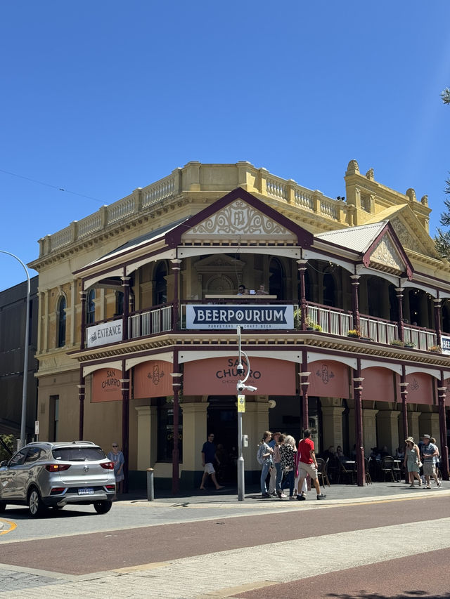 A Day in Fremantle: Where History Meets the Sea
