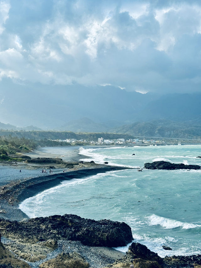 🌊 三仙台，來一場與海風的浪漫邂逅！🏖️ 一起跳進這片藍色仙境！✨