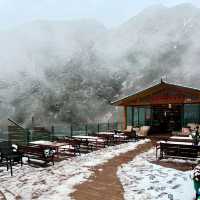 Ethereal Depths & Snowy Heights: Experiencing Snowy Shangri-La & Tiger Leaping Gorge 