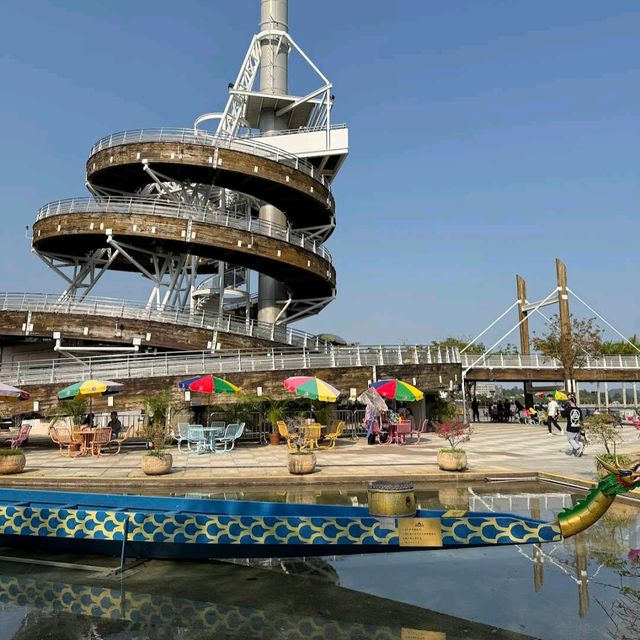 大埔海濱公園 (Tai Po Waterfront Park)