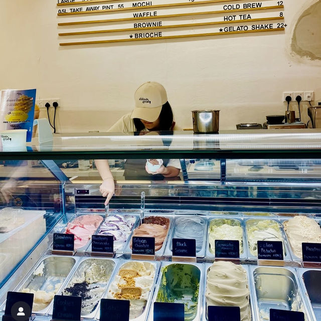 Sweet Bonds at Siblings Gelato