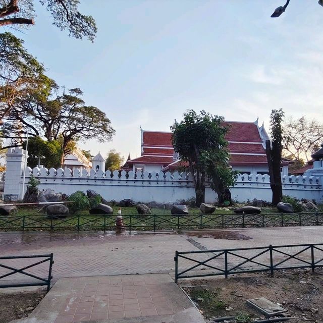 วัดเฉลิมพระเกียรติวรวิหาร นนทบุรี