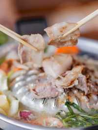 ร้านส้มตำ แซ่บ จัดจ้าน 