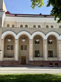 Springtime Stroll to Alisher Navoiy Theater