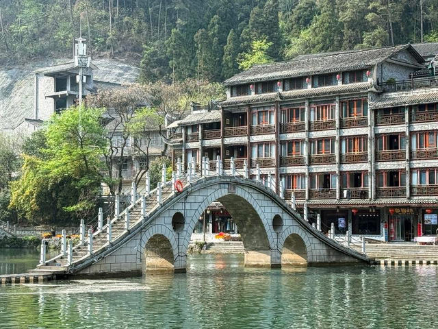 Fenghuang Ancient Town 🏮✨ Fenghuang Ancient Town 🏮✨