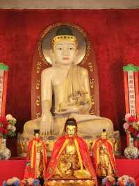 ชมความงดงามพระหยกที่วัดจิ้งอัน