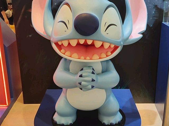 史迪仔亂入海港城