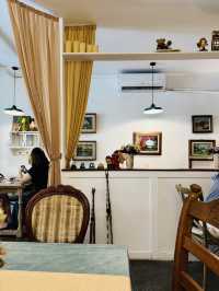 Whimsical Vibes & Vintage Finds at Khing Café
