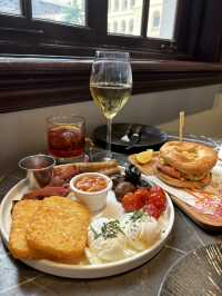 在香港中環的小巴黎，chill感滿滿大館cafe