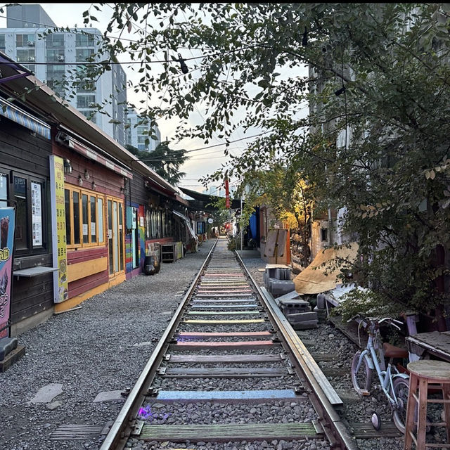 キョンアムドン鉄道村