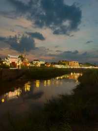 Local Charm: Strolling Through Lomsak Town
