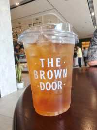 คาเฟ่ในโรงแรมที่เป็นมากกว่าคาเฟ่ 