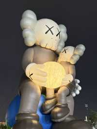 KAWS: HOLIDAY THAILAND 