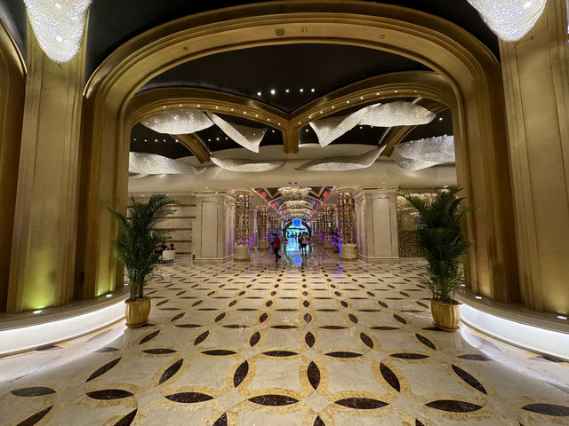 NagaWorld2: Glamorous Gaming Meets Luxury Stays in Phnom Penh