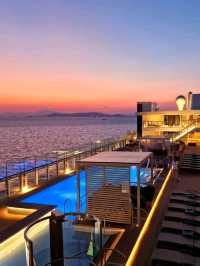  Across Two Wonders: Azamara Pursuit’s 16-Night New Zealand & Australia Escape!