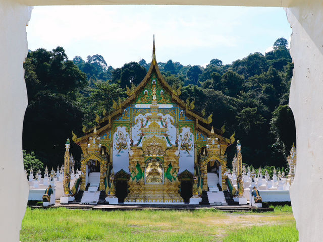 วัดเขาสวรรค์ตาก 