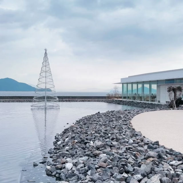 Japan | It Lives Up to the Hype! The World's Most Beautiful Art Museum! 🎨✨