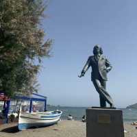 Beyond Barcelona: A Day Trip to Dali's House-Museum! 🎨 surreal