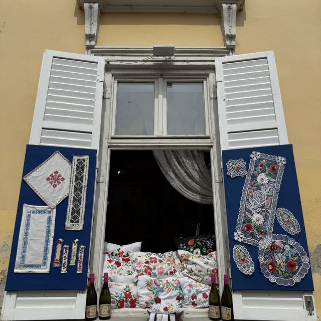 Szentendre: A Colourful Escape Near Budapest! 🎨