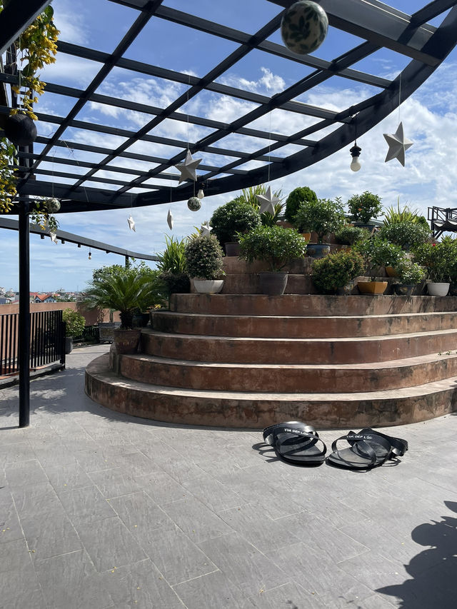 ｜越南｜河內Bat Trang 陶瓷博物館-🏺建築與陶藝的對話，在老陶瓷村裡遇見最美設計！
