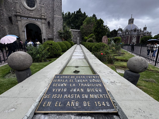 瓜達露佩聖母聖殿 Basílica de Santa María de Guadalupe