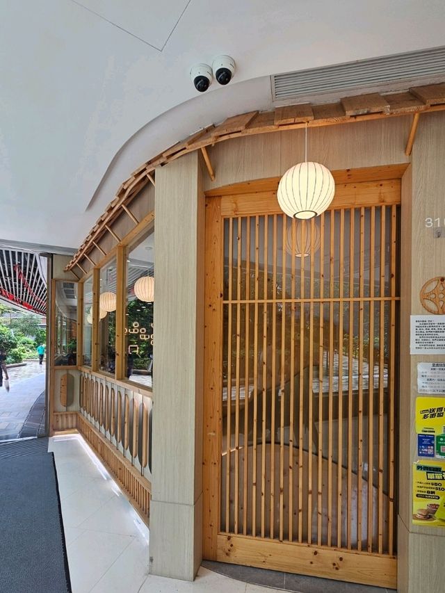 新舊交融嘅美味發現，官塘鬧市中性價比高的壽司店