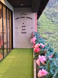 From Temple Tranquility to Mountain Glitz — Genting’s Hidden Contrast