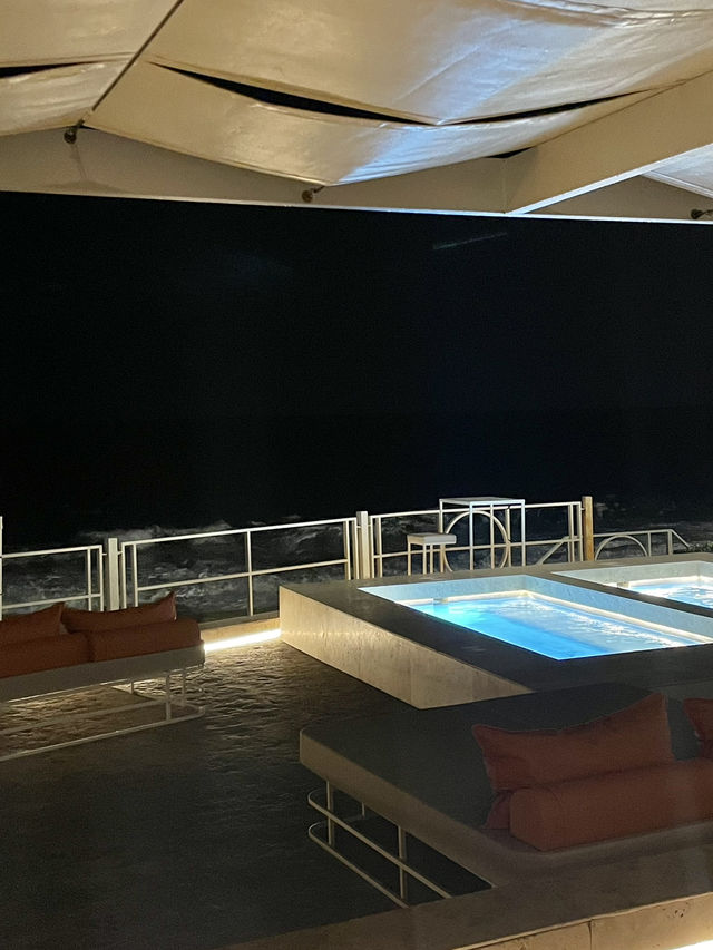 🍹 몰타 슬리에마의 서프사이드에서 만나는 낮과 밤의 매력 🌊