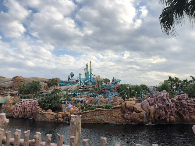 🎠🎢 雙樂園深度解析+2025年新規，高效玩轉童話王國