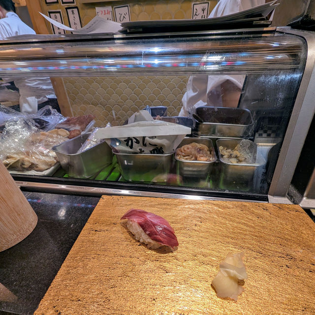 🇯🇵橫濱「立鮨 すし横」 ポルタ美食街立食壽司🍣，輕鬆享受正宗滋味!