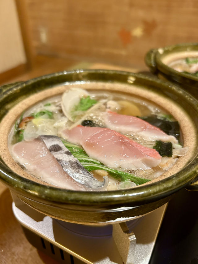 《伊東/宿》竹林に隠れた、全17室の源泉かけ流し宿