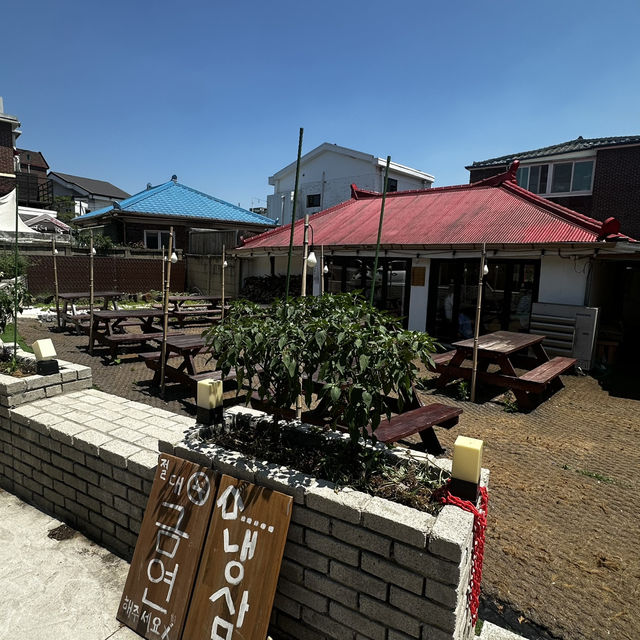 【水原】韓国らしさを楽しみたいならここ！今ホットなサムギョプサル屋さん！トレードマークは赤い屋根🏠✨