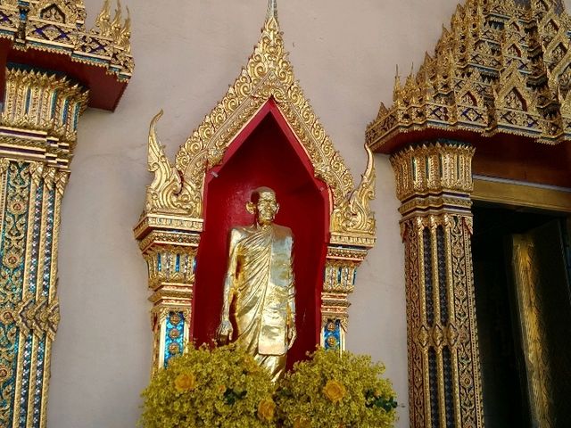 ไหว้พระ..วัดสังเวช