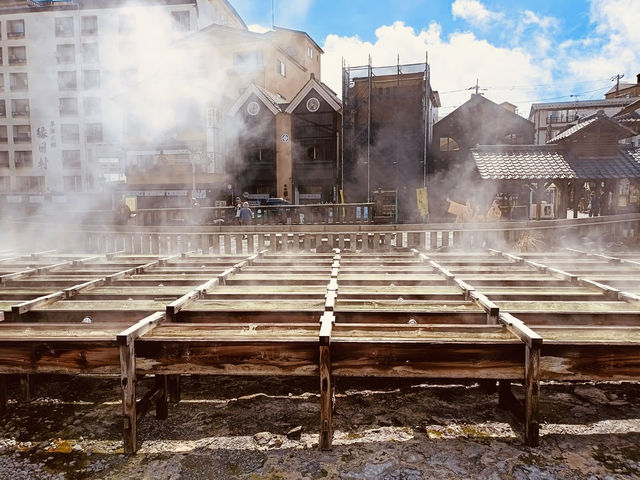 Kusatsu Onsen: Japan’s Ultimate Solo Soak Sanctuary – Where Steam Meets Serenity"** ♨️🌿   
