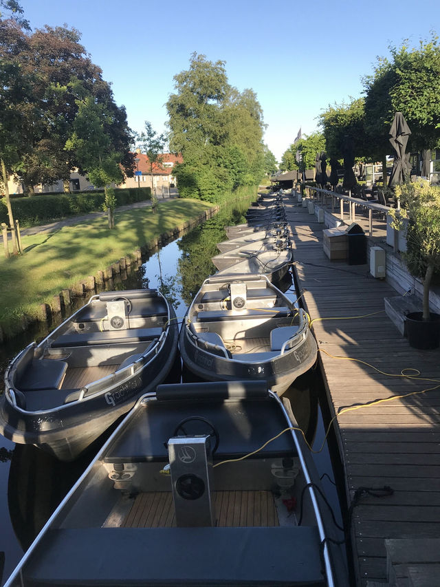 荷蘭/🚣‍♀️靜靜的荷蘭奇蹟：羊角村，一條不走路只滑水的小村莊