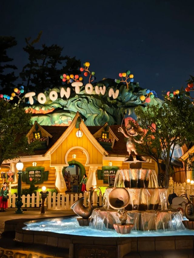 Tokyo Disneyland: A Magical Escape in the Heart of Japan