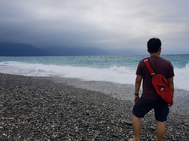 🌊✨ Qixingtan Beach, Hualien — Nature’s Peaceful Masterpiece 