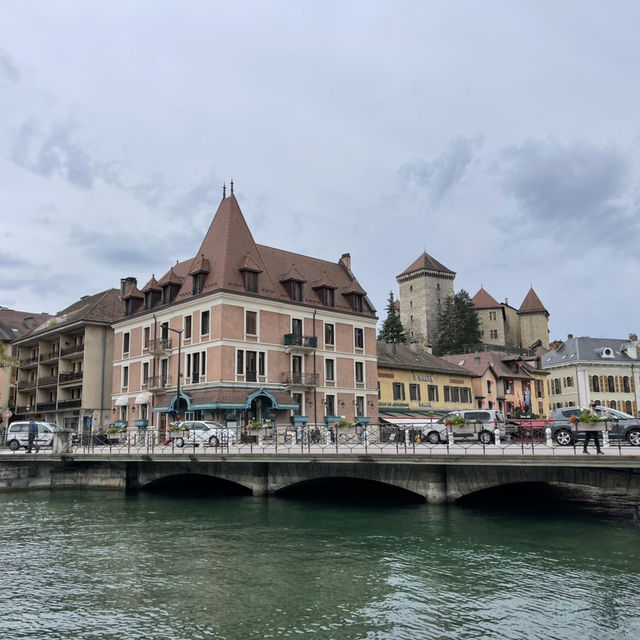 Annecy เมืองแห่งสายน้ำและทะเลสาบของฝรั่งเศส