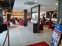 “Grand Hallmark JB — Simple Stays, Honest Value”