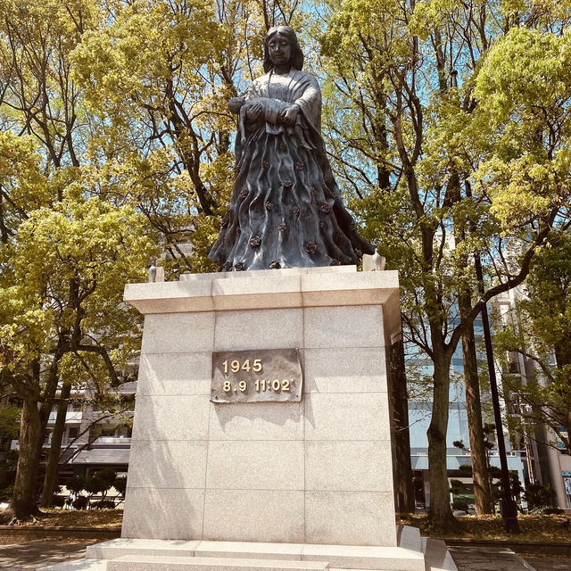 🕊️ Nagasaki Peace Park: A Solemn Tribute to Resilience and Hope