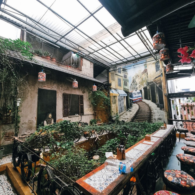 คาเฟ่ลึกลับในฮานอย Hidden Gem Cafe Hanoi