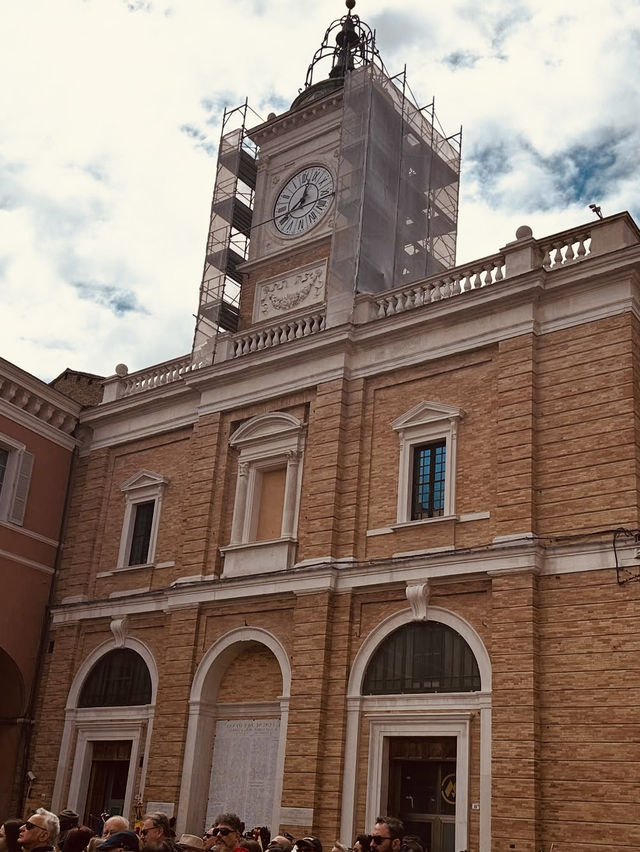 Ravenna Centro: A Solo Traveler’s Mosaic Wonderland! ✨🏛️ #ByzantineDreams Ravenna Centro: A Solo Traveler’s Mosaic Wonderland! ✨🏛️ #ByzantineDreams